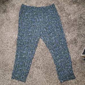 Jessica Simpson soft printed pull on pant, size M